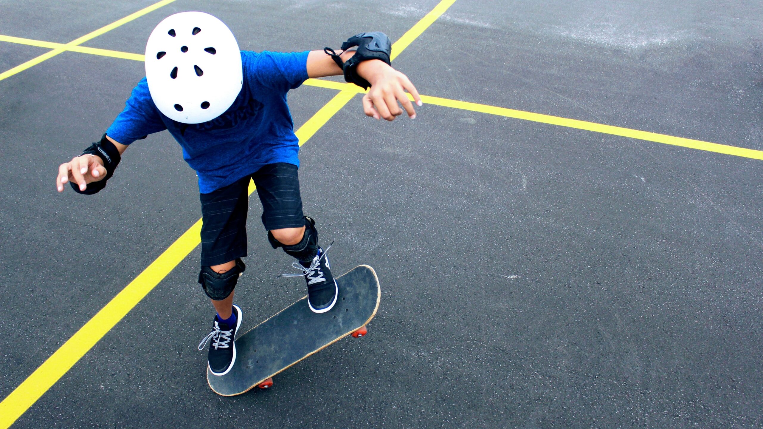 child, skating, skateboarding, hard court